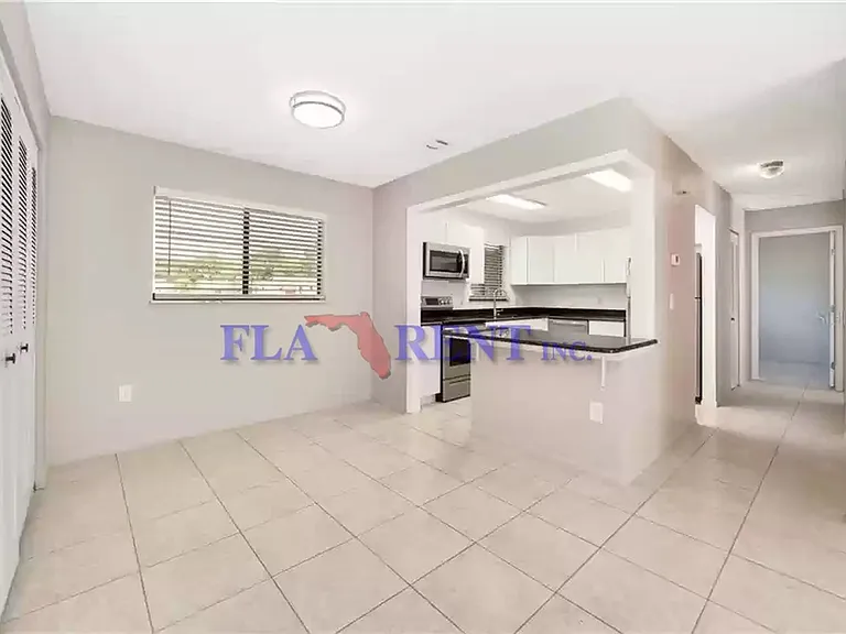 315 San Miguel St — Photo 5