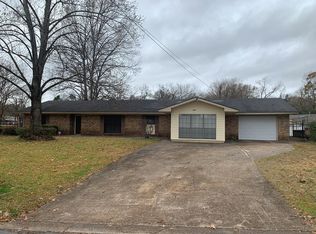 1200 Mascagni Ave, Natchez, MS 39120