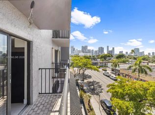 777 SW 9th Ave APT 413, Miami, FL 33130