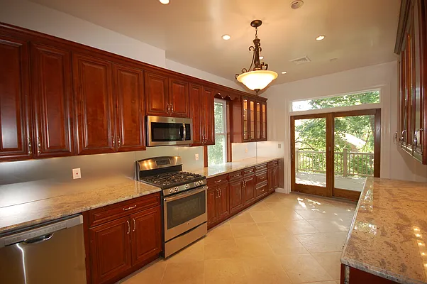 Rented by Re/Max In The City | media 14