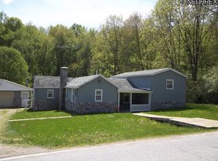 6324 Crestlawn Dr SE, Canton, OH 44730