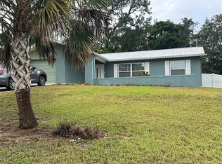 5657 W Pine Cir, Crystal River, FL 34429