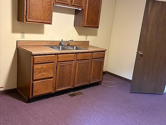 2nd image of 601 N 3rd St
