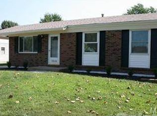 2508 Bolton St, Saint Charles, MO 63301