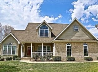 2055 Slaughters Lake Rd, Hanson, KY 42413