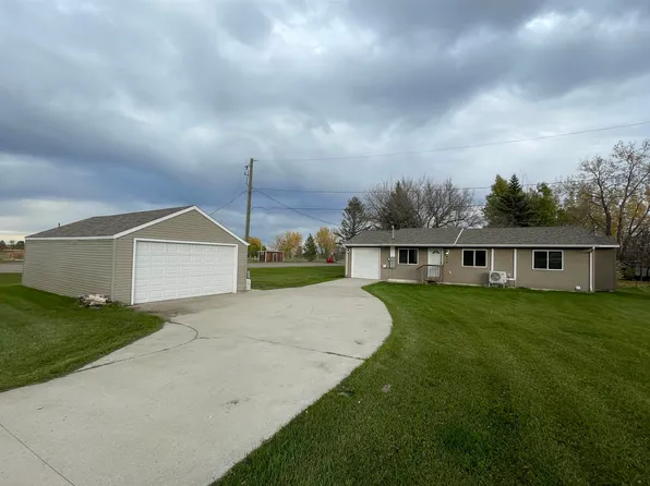 412 2nd Ave N, Glenburn, ND 58740