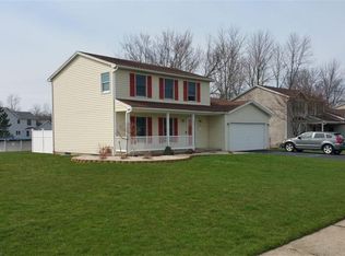 762 Bram Hall Dr, Rochester, NY 14626