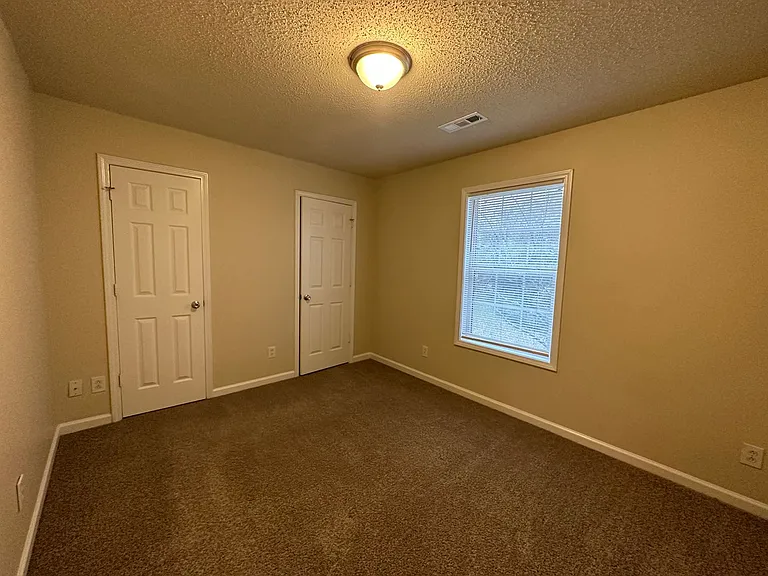 Jockey Drive-3822 — Photo 14