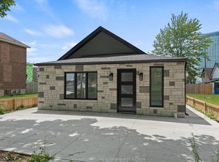 229 Aylmer Ave, Windsor, ON N9A1T1
