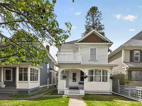 317 N 21st Ave SW, Calgary, AB T2S 0G7