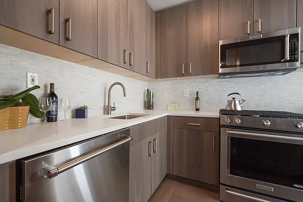 Rented by Greystar | media 29