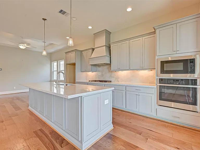 67 Thorpe Ln — Photo 10