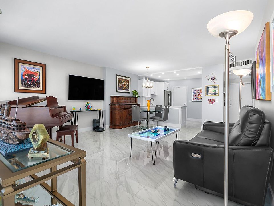 1st image of 3333 NE 34th Street #806