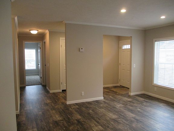5th image of 14217 Filmore Dr