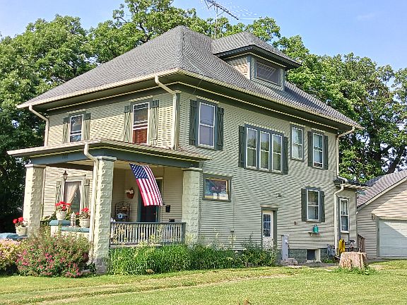 2nd image of 188 Peru St