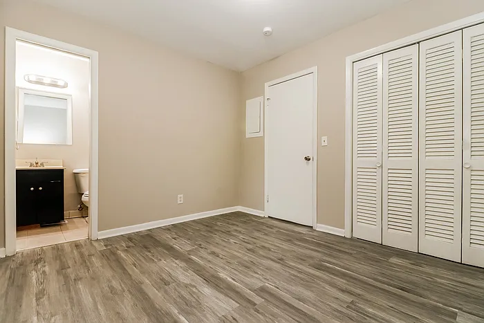 821 Hillside Dr — Photo 8