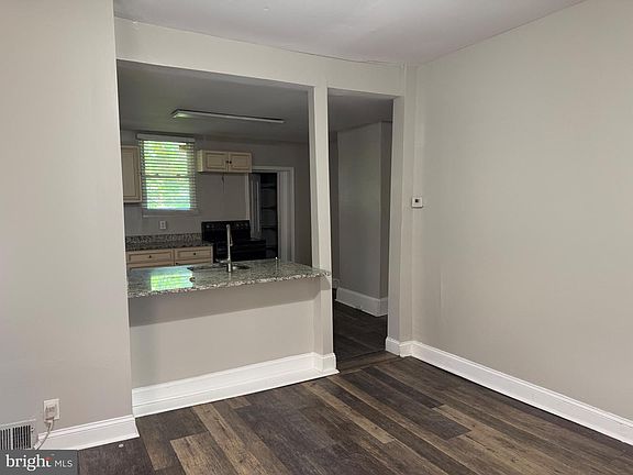 4th image of 604 McCabe Ave