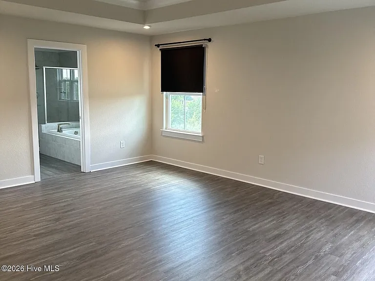 407 Green Lake Rd — Photo 17
