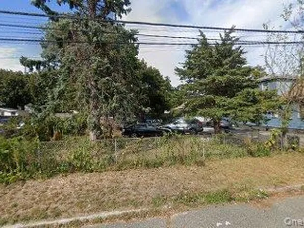 269 Irving Street, Central Islip, NY 11722