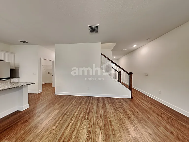 911 Walden Pond Dr — Photo 8