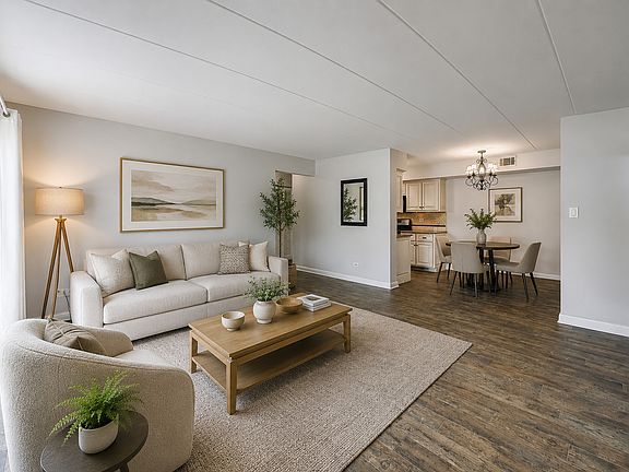 4th image of 6443 Clarendon Hills Rd APT 301C