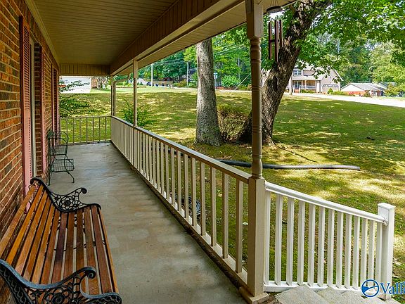 4th image of 210 Creek Trl