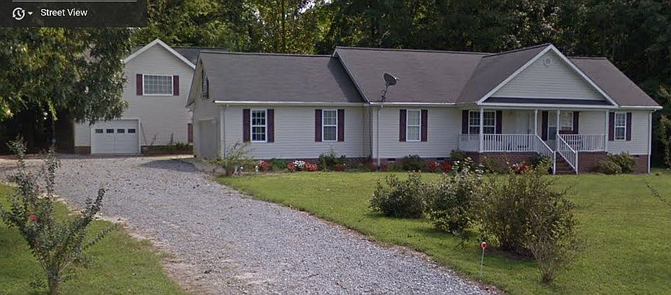 Rancher with Detached Garage