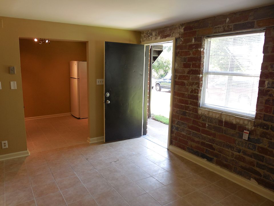 2nd image of 195 Randolph St NE APT 6