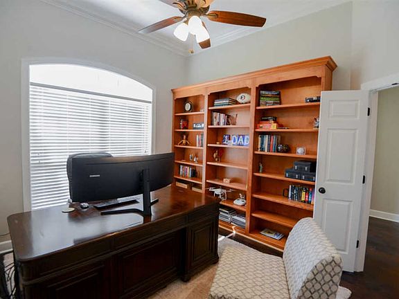 5th image of 9019 Shoal Creek Dr