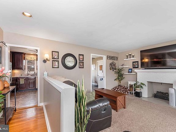 4th image of 3612 Schoolhouse Ln