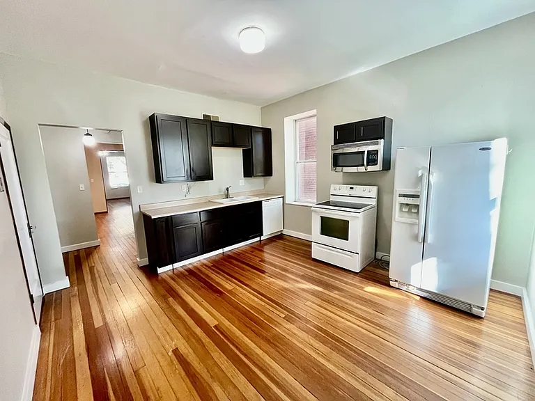 3220 Cherokee St — Photo 5