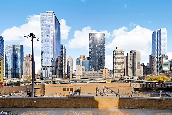 Rented by (Legacy) Elegran | media 10