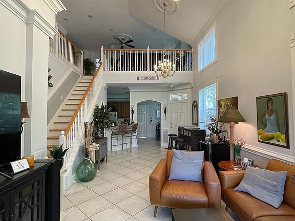 Downstair- family room