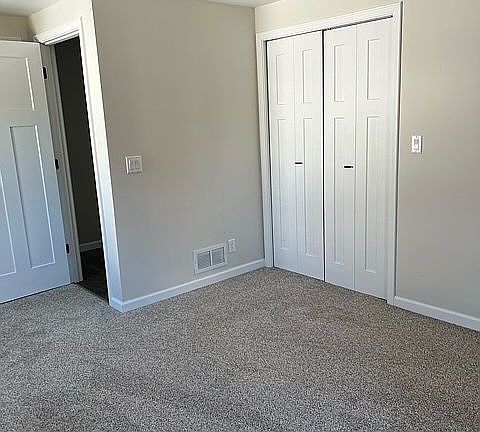 5th image of 114 Schiller Ave