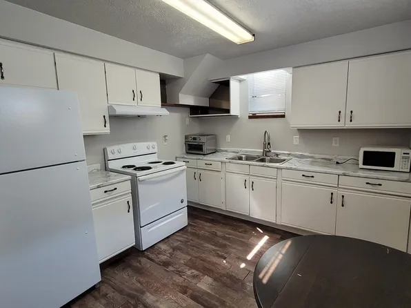 908 S 1st St #1-5, Norfolk, NE 68701