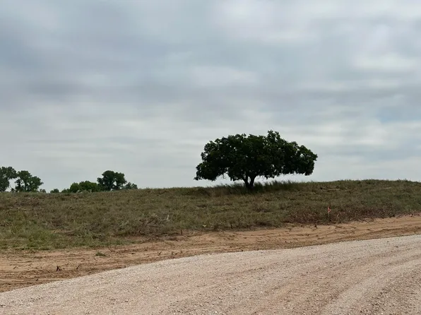 1 Maverick Rd, Waynoka, OK 73860