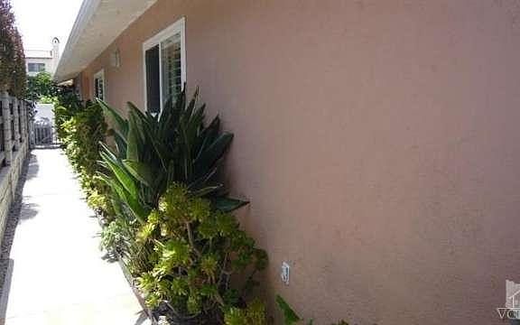 Walkway to front door
