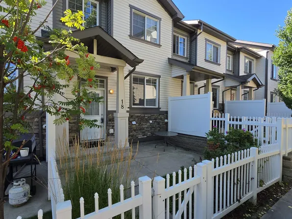 4850 Terwillegar Cmn NW #18, Edmonton, AB T6R 0T6