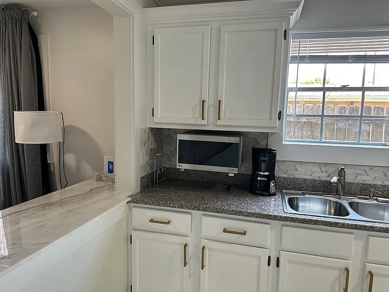6614 Pontchartrain Blvd — Photo 8