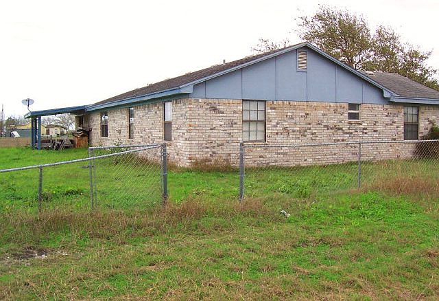 2nd image of 601 N 5th St