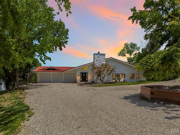 2900 Ossenfort Rd, Glencoe, MO 63038