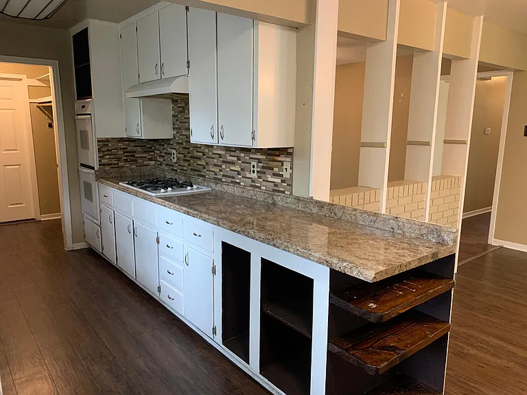 615 Bishop Dr — Photo 8