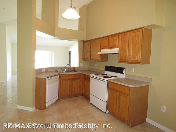 3rd image of 27842 Breakers Dr