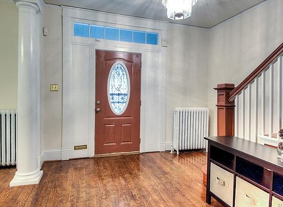 3rd image of 3111 Hanes Ave