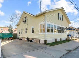 204 Oriole Ave, Pawtucket, RI 02860