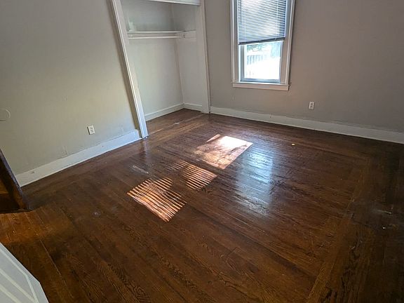 5th image of 1226 Whalley Ave #22
