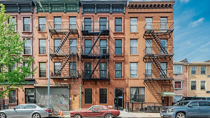 Rented by Nooklyn NYC LLC | media 23