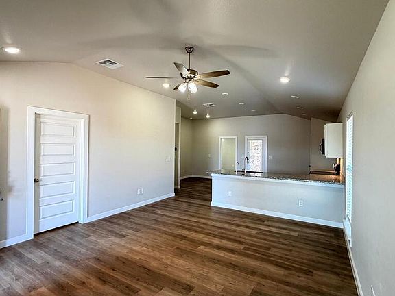 3rd image of 6009 Monahans Rd