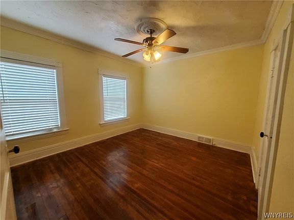 3rd image of 1742 Cudaback Ave
