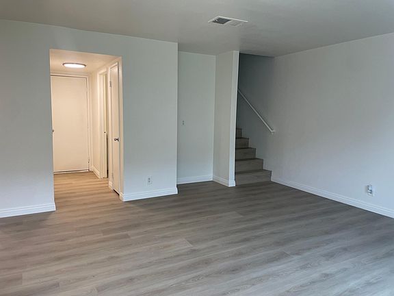 5th image of 13434 Francisquito Ave APT C